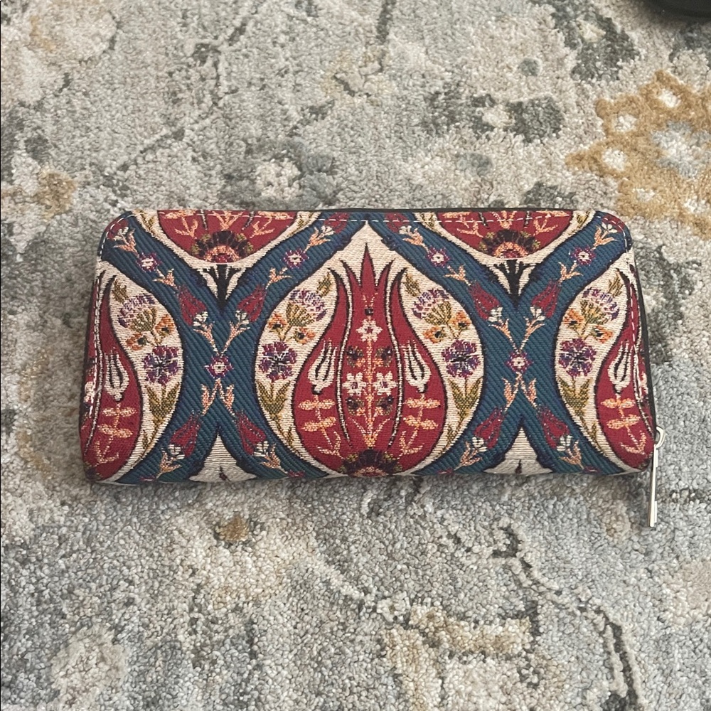 Elegant Multicolor Tapestry Clutch